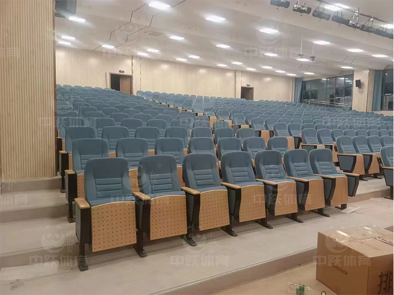 ZYCG-RB-660豪华软包座椅 (3)+熊猫logo.jpg